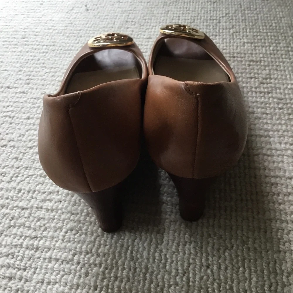 Tory Burch classic tory